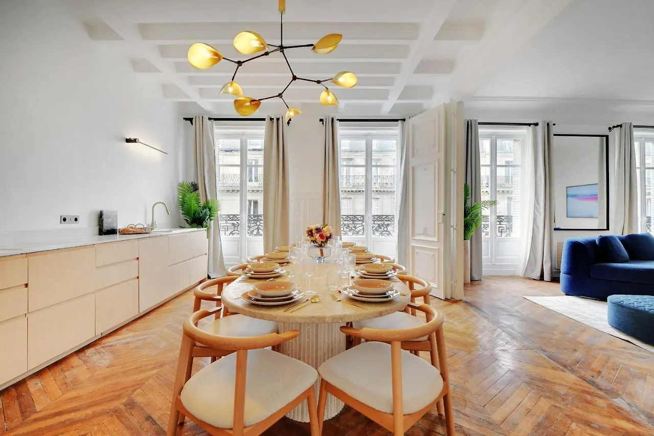 Апартаменты Stunning Property - 4Br-10P - Louvre Париж