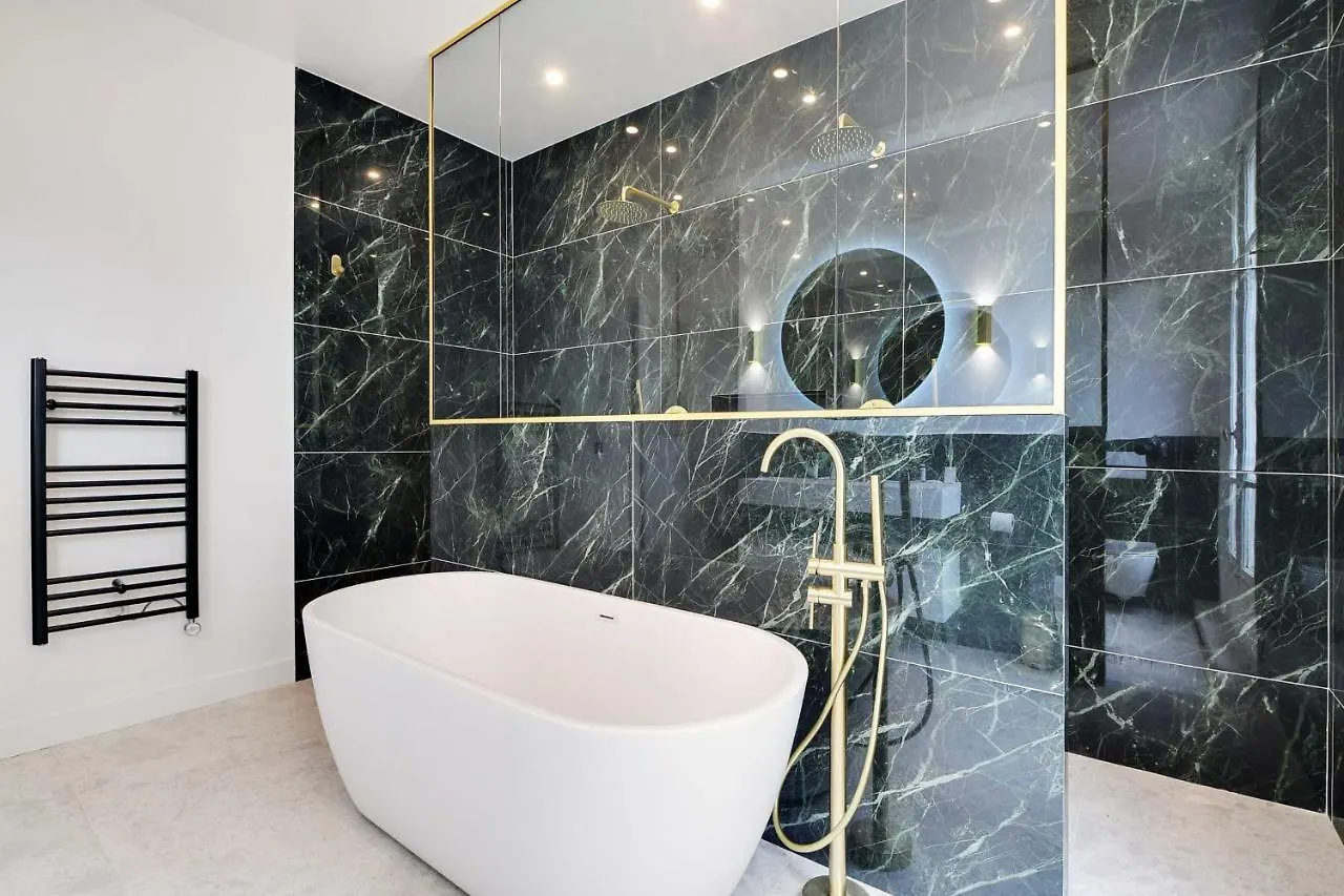شقة Stunning Property - 4Br-10P - Louvre باريس