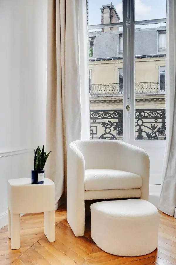 Апартаменты Stunning Property - 4Br-10P - Louvre Париж