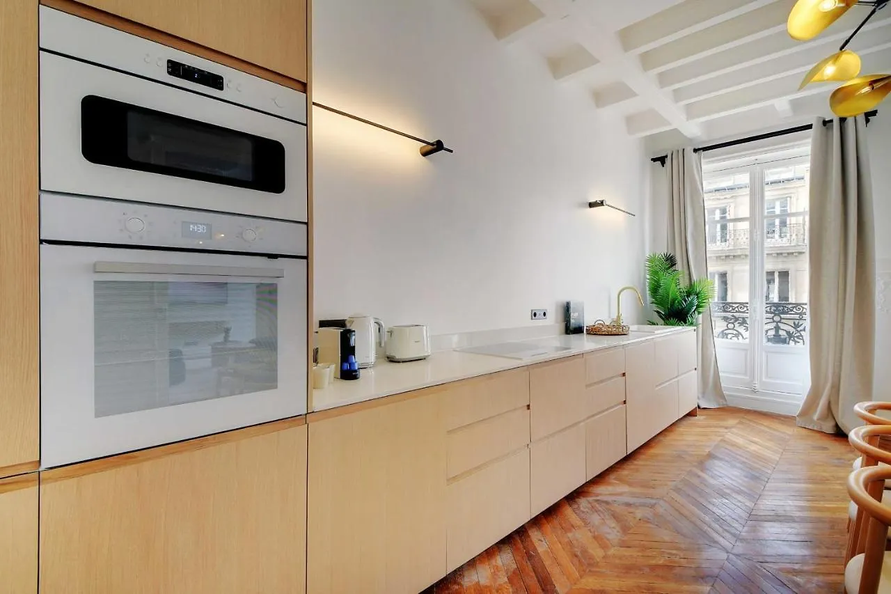 Apartment Stunning Property - 4Br-10P - Louvre Paris France